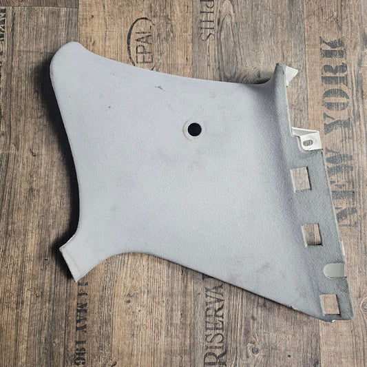 Verkleidung links VW Golf IV – Teilenummer 1J3 867 287 E – Gebraucht