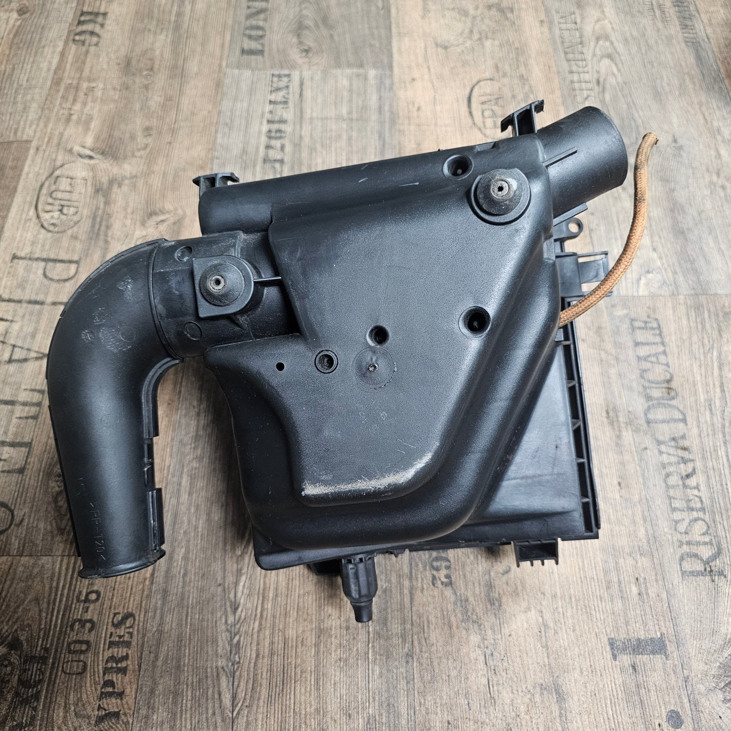 Luftfilterkasten VW Golf 3 / Vento / Cabrio / Syncro – 1H0129607BJ – gebraucht