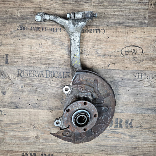 Achsschenkel vorne rechts Audi A4 B6 B7 8E0 407 242 E - gebraucht