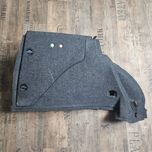 Seitenverkleidung Kofferraum links VW Golf IV 1J6 867 427 K – Gebraucht