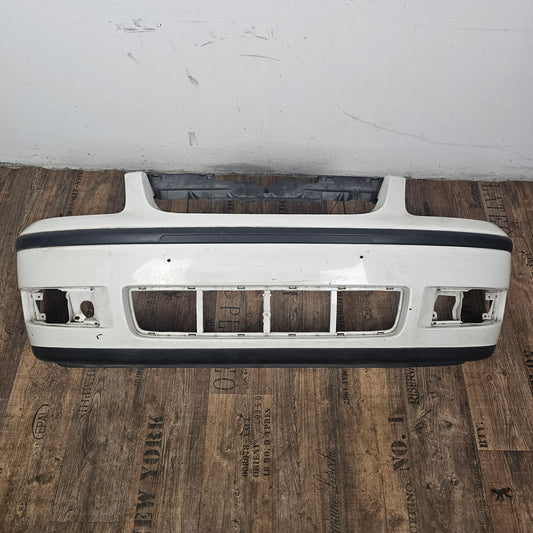 VW Polo 6N2 Original Stoßstange vorne Stoßfänger 6N2 807 221 H weiß gebraucht