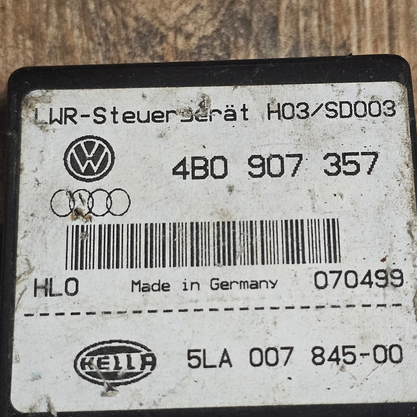 VW Audi Steuergerät Leuchtweitenregulierung LWR 4B0 907 357