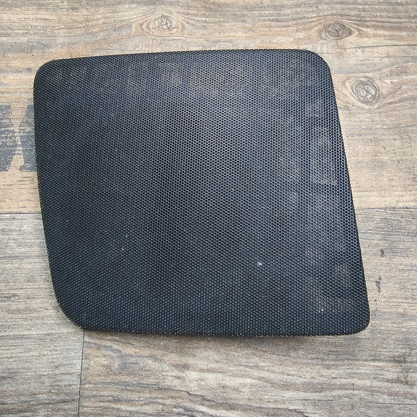 Lautsprechergitter Armaturenbrett VW Golf 3 / Vento / Cabrio – 1H1857209 – gebraucht