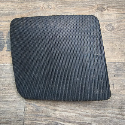 Lautsprechergitter Armaturenbrett VW Golf 3 / Vento / Cabrio – 1H1857209 – gebraucht