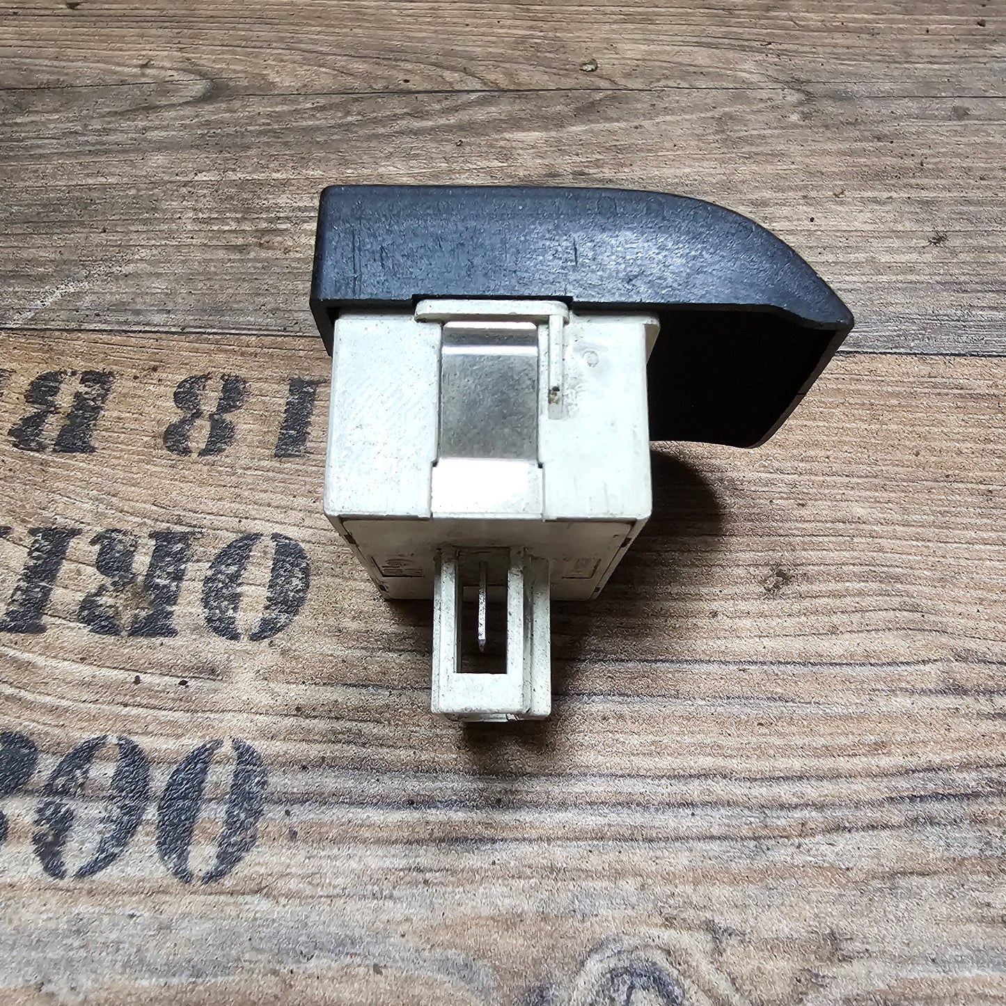 Kontrollleuchte Anhängerbetrieb – 1H1919235 – VW Golf 3 / Vento – gebraucht
