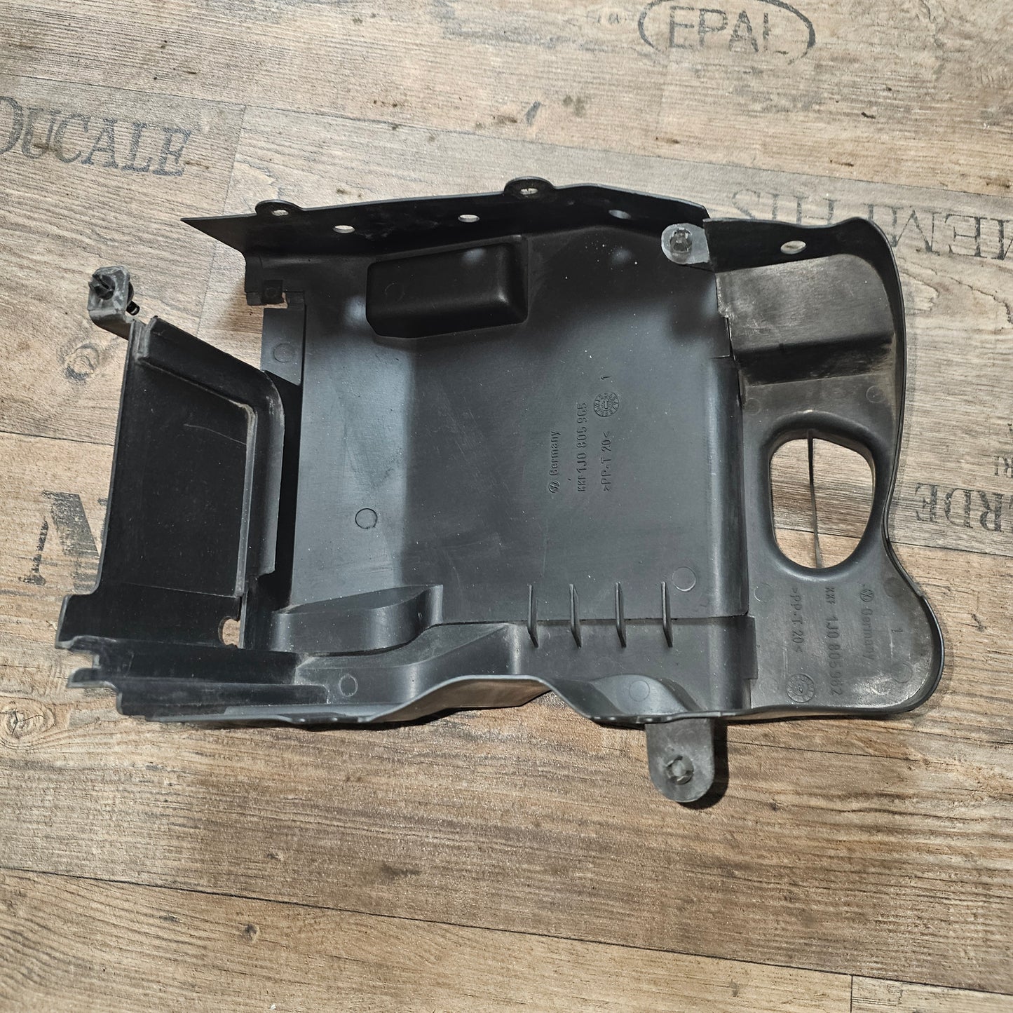 Scheinwerferabdeckung rechts VW Golf 4 Luftführung 1J0805965 1J0805962