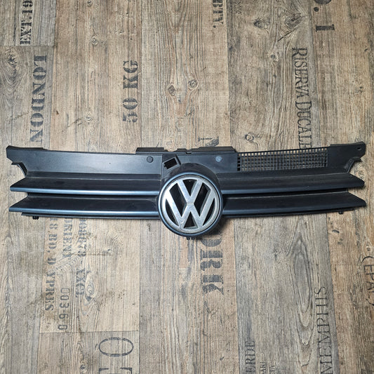 VW Golf IV Kühlergrill mit Emblem – Originalteile 1J0 853 655 D / 1J0 853 651 F / 1J0 853 653 A – Grauton (Farbton variabel)