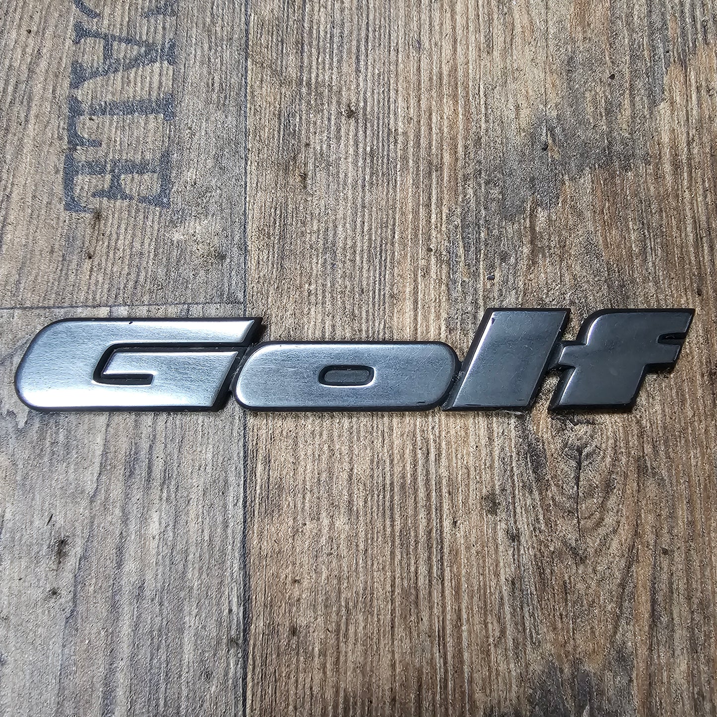 VW Golf Emblem Schriftzug – 1H6853687AH – VW Golf 3 – gebraucht
