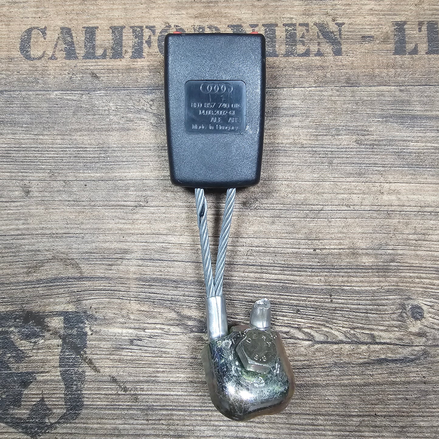 Gurtschloss hinten rechts unten Audi A4 B6/B7 (8E) 8E0 857 740 01C - gebraucht