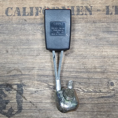 Gurtschloss hinten rechts unten Audi A4 B6/B7 (8E) 8E0 857 740 01C - gebraucht