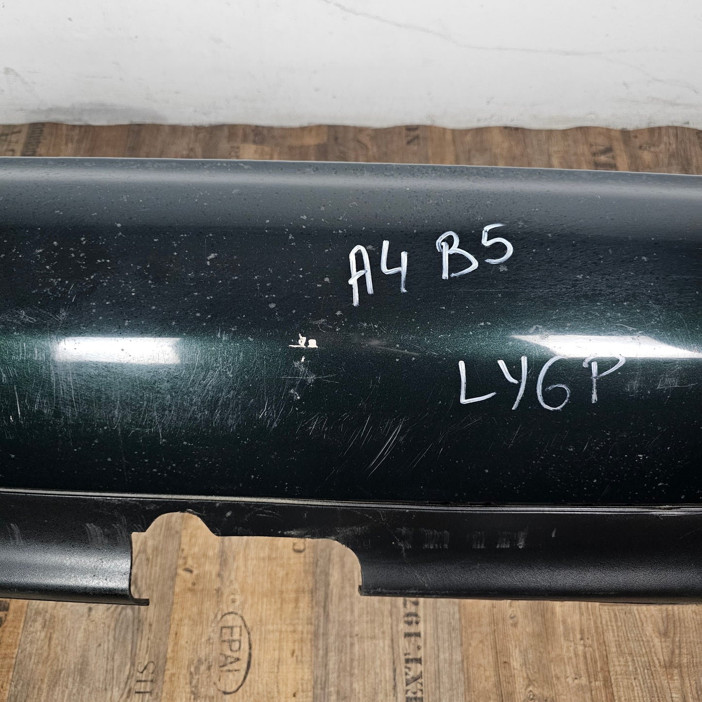 Audi A4 B5 8E Limo Heckstoßstange Stoßfänger hinten 8D0 807 521 LY6P Ragusagrün gebraucht