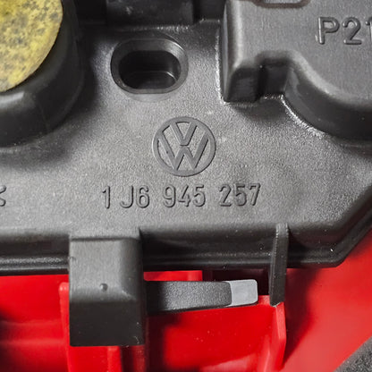 Heckleuchte rechts inkl. Lampenträger VW Golf 4 Variant – 1J6945096 + 1J6945257 – gebraucht