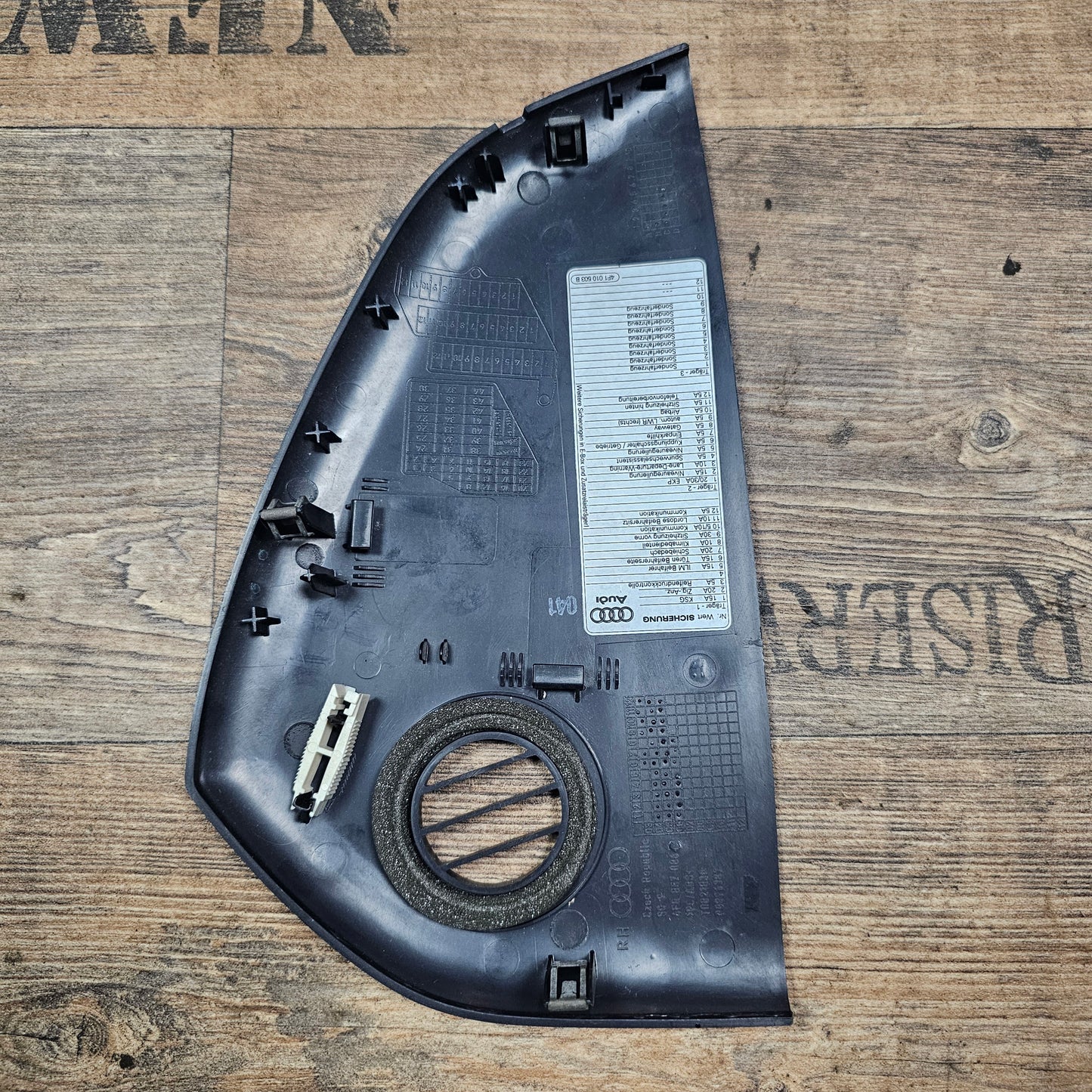 Verkleidung Armaturenbrett vorne rechts Audi A6 4F 4F0 857 086 C Indigo Blau - gebraucht