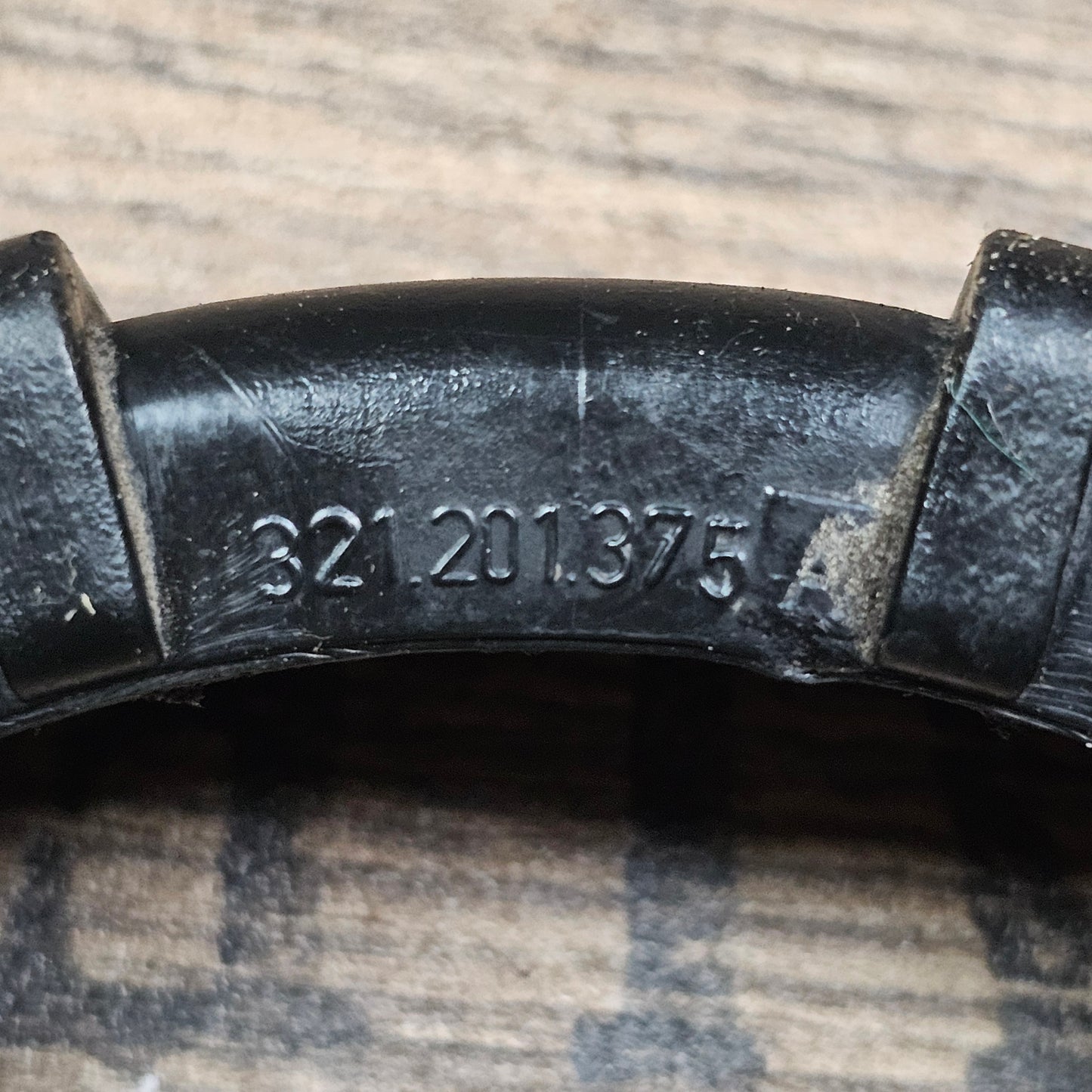 Audi A1 A2 A3 A4 80 B4 100 A6 C4 Überwurfmutter Tank 321201375A gebraucht