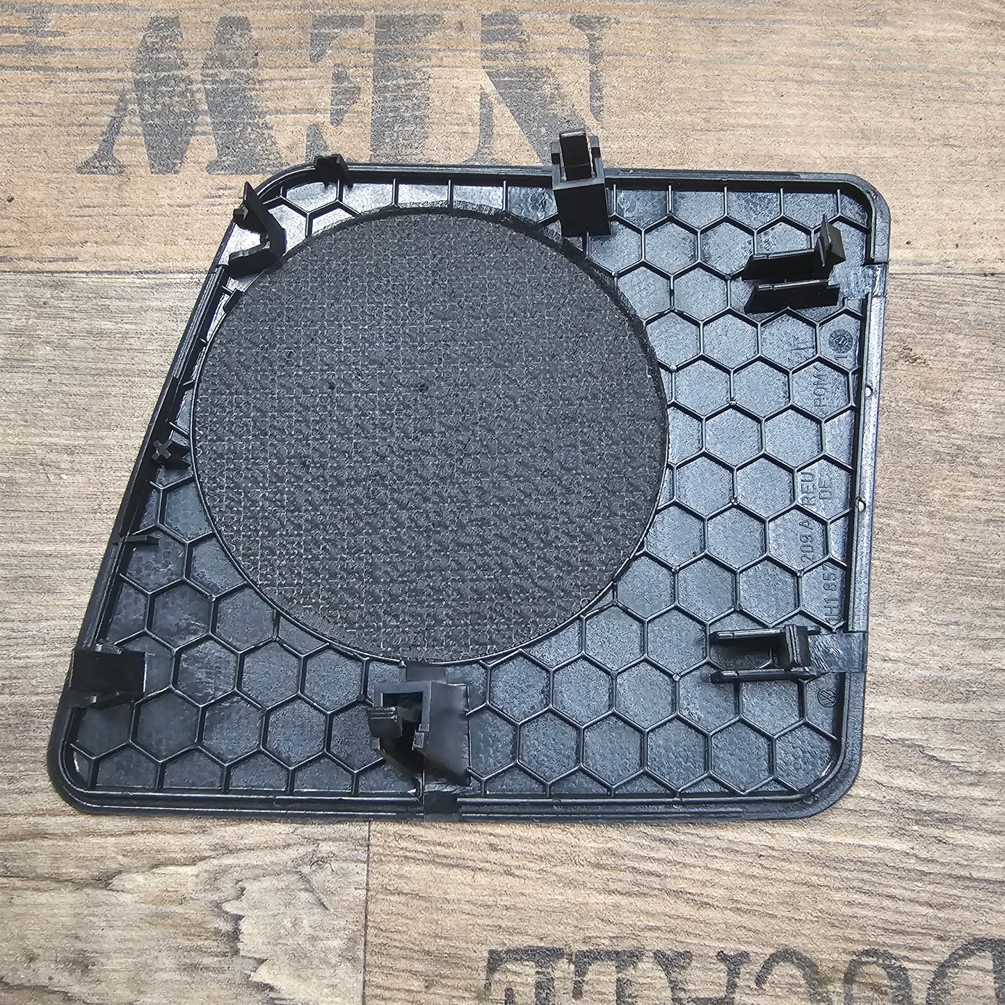 Lautsprechergitter Armaturenbrett VW Golf 3 / Vento / Cabrio – 1H1857209A – gebraucht