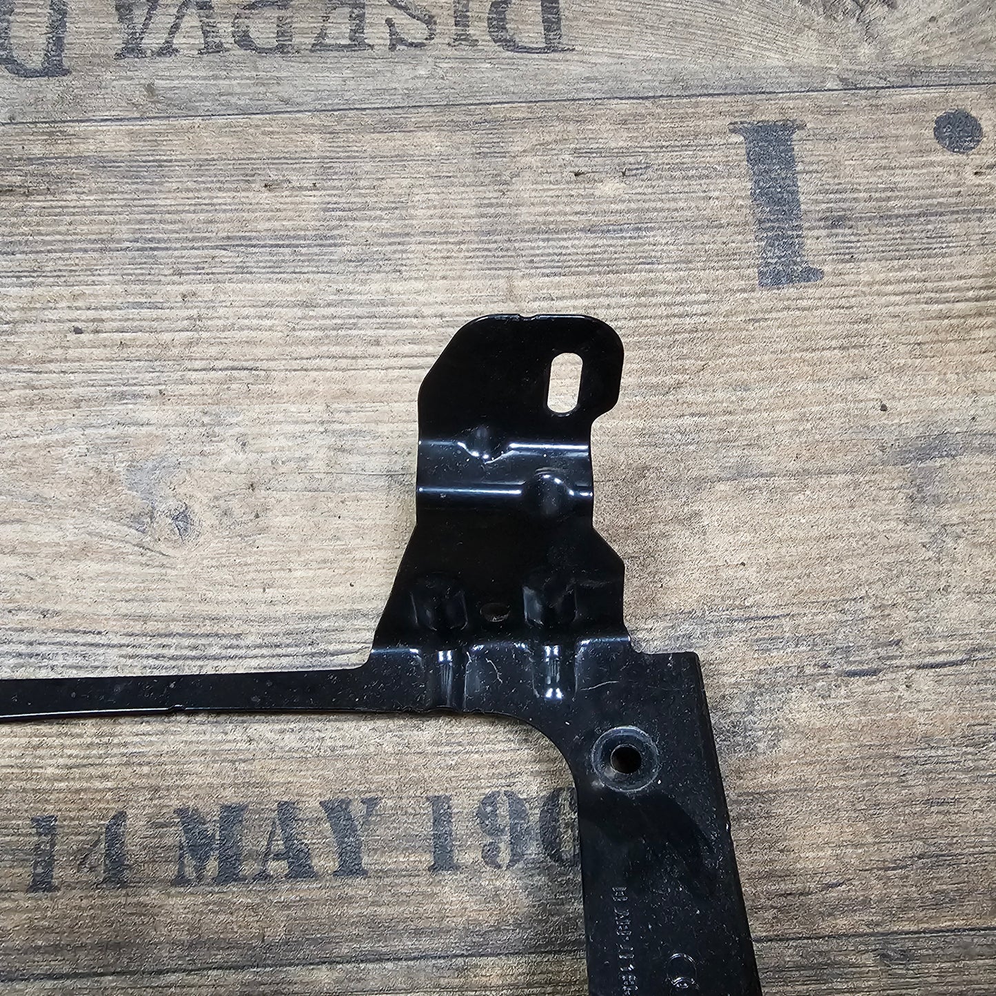 Halter Mittelkonsole vorne Audi A6 4F C6 4F1 863 531 B - gebraucht