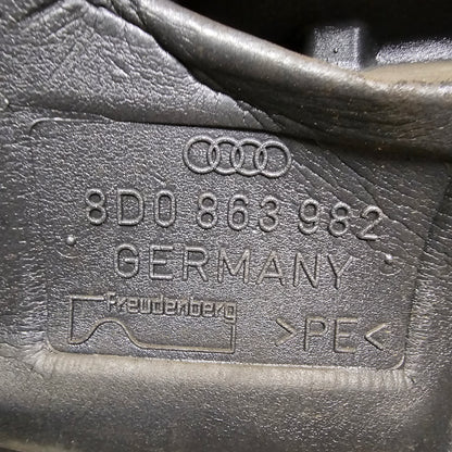 Türdämmung hinten rechts Audi A4 B5 8E 8E0 863 982 - gebraucht