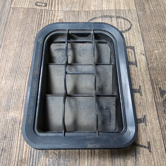 Entlüftungsgitter Karosserie – 1H0819465A – VW Golf 3 / Audi A3 8L – gebraucht