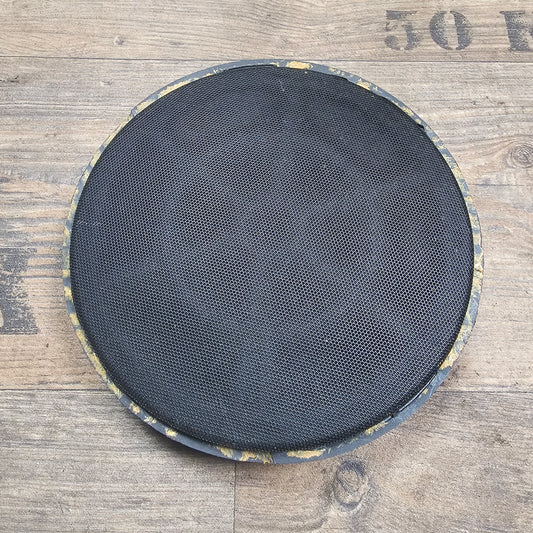 Gebrauchtes Boxengitter für VW Golf 3 / Vento / Cabrio – Links Hinten mit Rahmen – Teilenummer 1H3867149 + 1H3867043