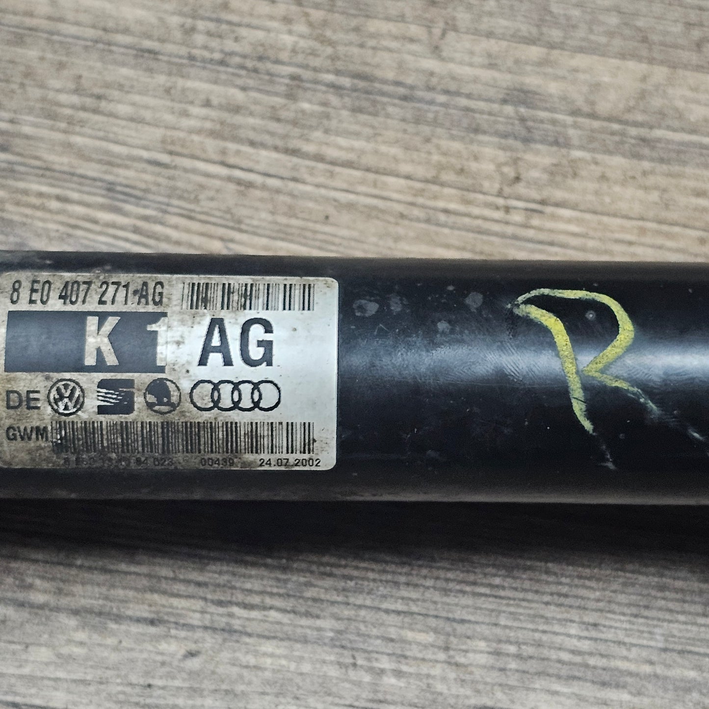 Antriebswelle vorne rechts Audi 80 B4 Limousine / Avant 8E0 407 271 AG - gebraucht