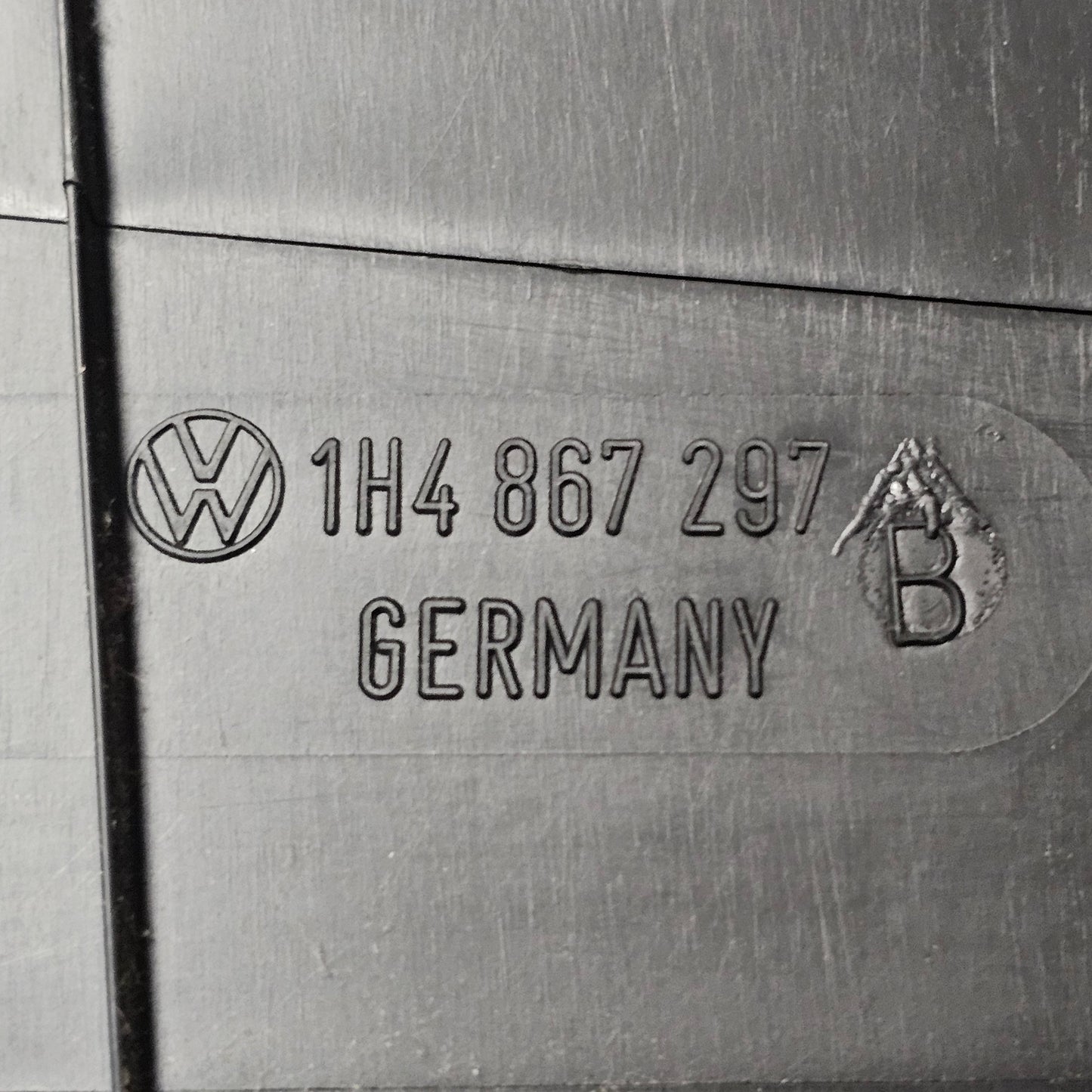 Säulenverkleidung links – 1H4867297 – VW Golf 3 / Vento – gebraucht