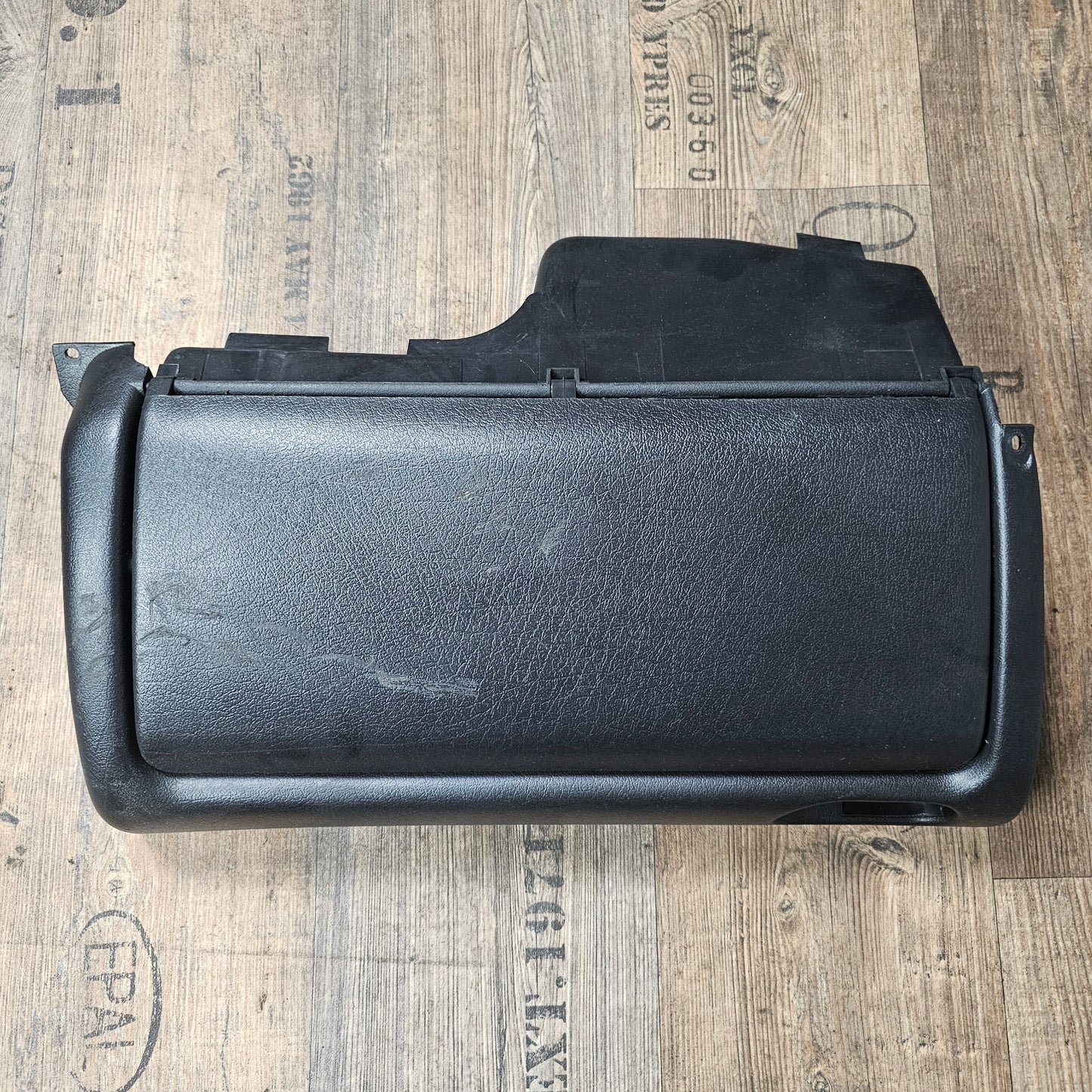 Handschuhfach schwarz VW Golf 3 / Vento / Cabrio – 1H1857922B – gebraucht