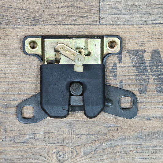 Heckklappenschloss Audi A4 8D5 827 505 / 8D5 827 507 - gebraucht