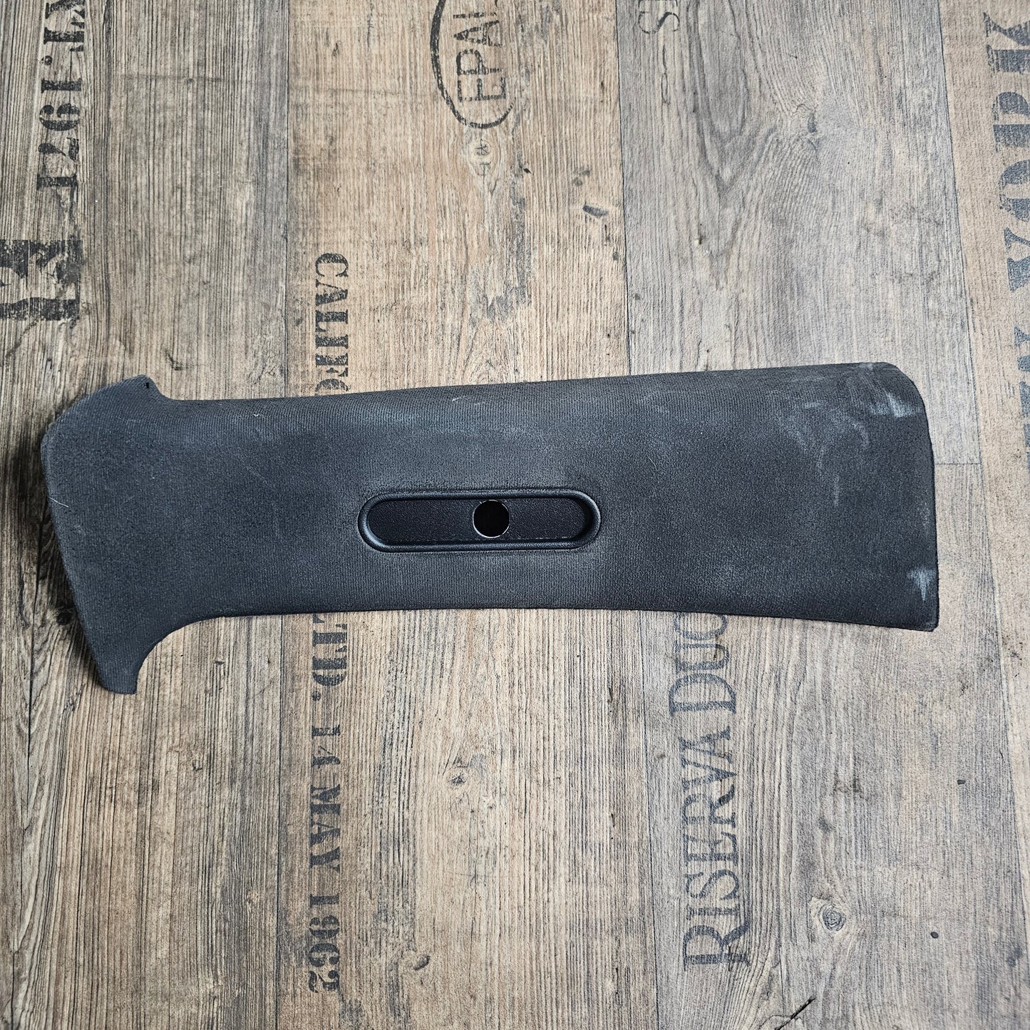 B-Säulenverkleidung rechts Schwarz VW Golf IV / Jetta GLI MK4 00–05 – Teilenummern 1J0 868 311 / 1J3 867 244 C / 1J3 867 286 – Gebraucht