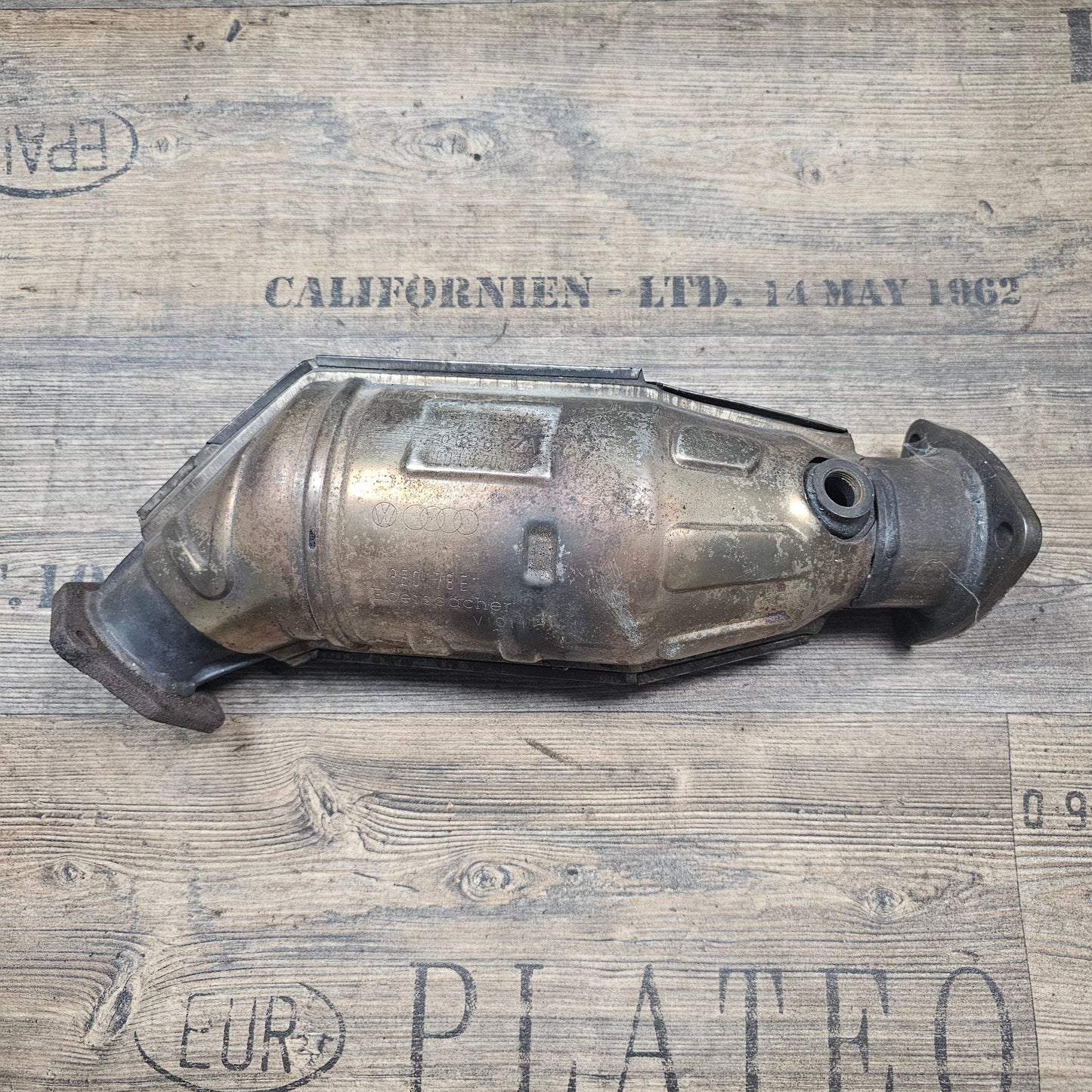 Katalysator Audi A4 B6 8E/ VW Passat 2.0 3C 8E0 131 702 BH - gebraucht