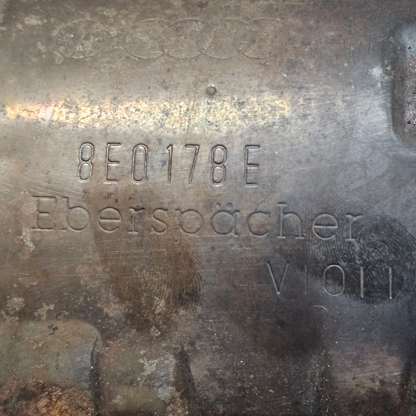 Katalysator Audi A4 B6 8E/ VW Passat 2.0 3C 8E0 131 702 BH - gebraucht