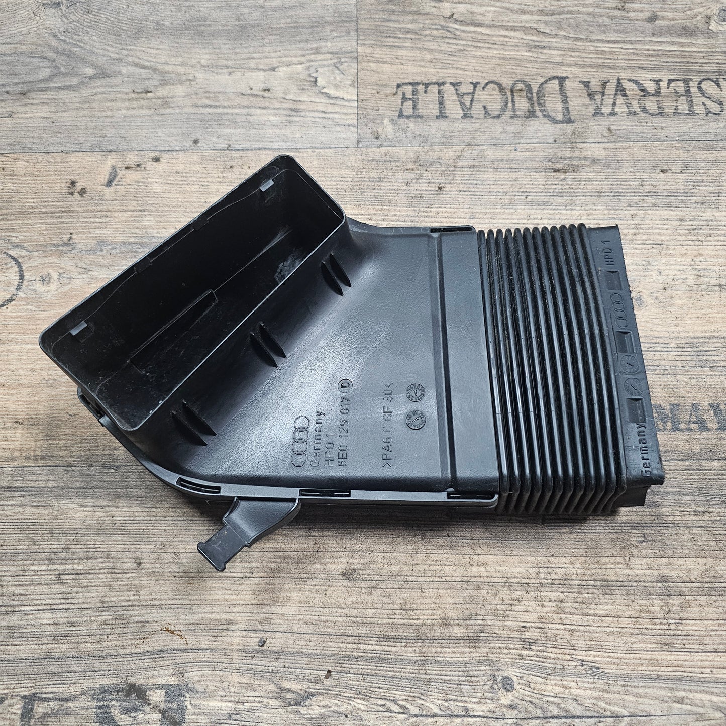 Luftführung Luftfilterkasten Audi A4 B6 B7 8E 8E0129617D