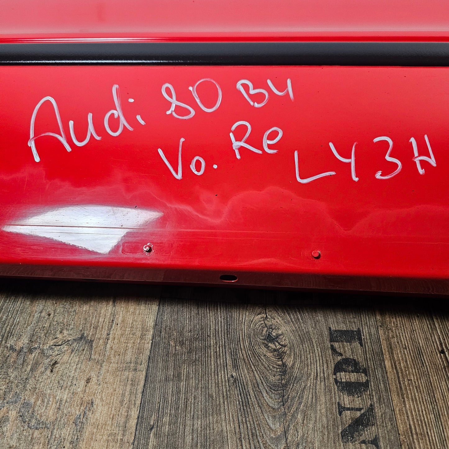 Tür vorne rechts Audi 80 B4 Typ89 Limo Avant LY3H Laserrot