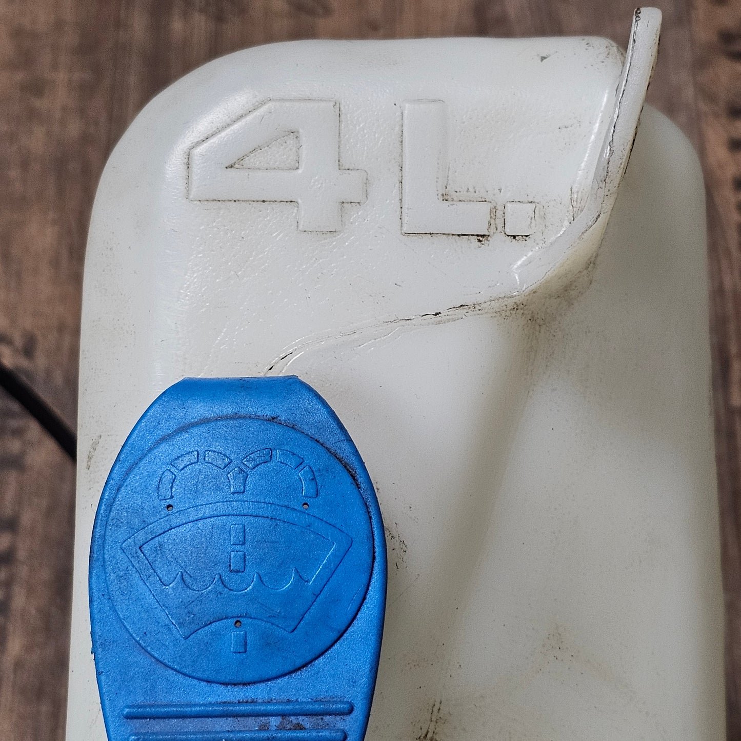 Wischwasserbehälter mit Pumpe VW Golf 3 – 1H0955453 – gebraucht