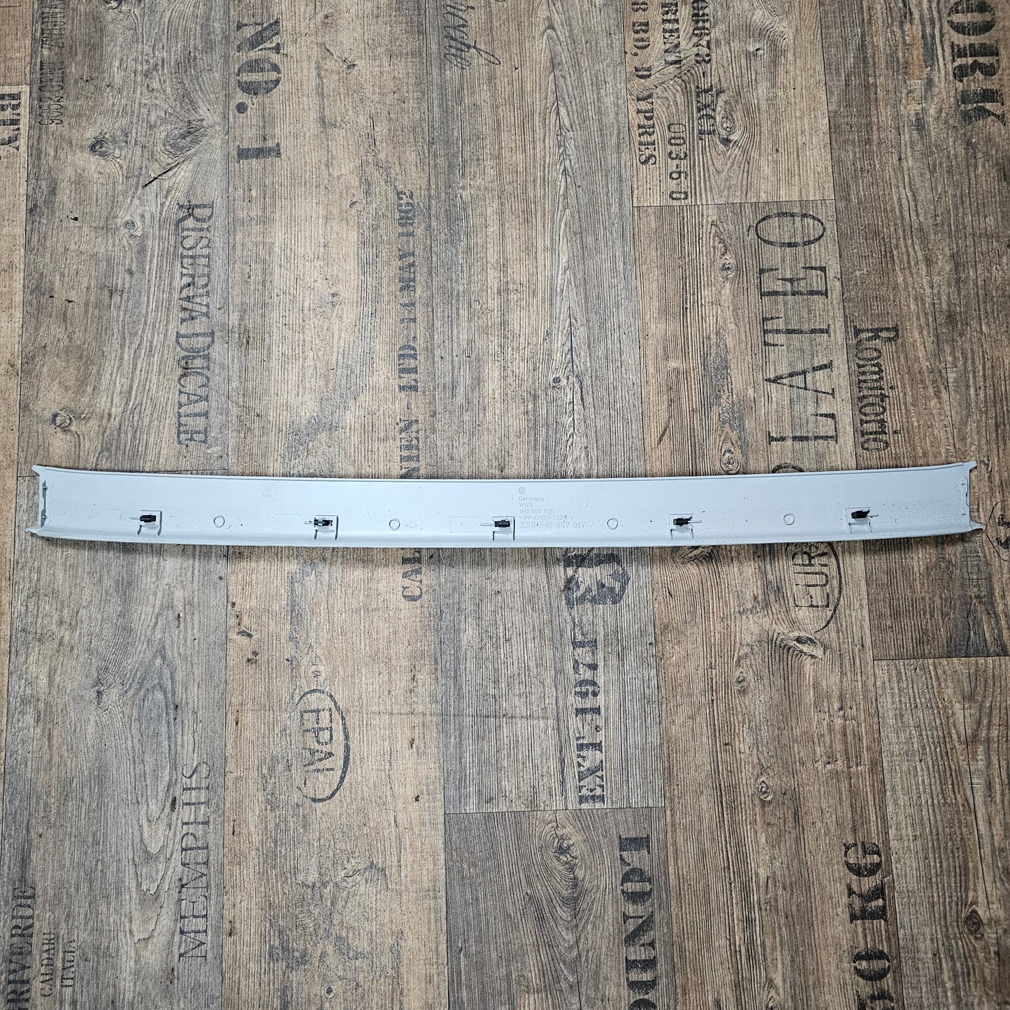 Verkleidung Himmel hinten grau – 1H6867617 / 1H6867625 – VW Golf 3 – gebraucht