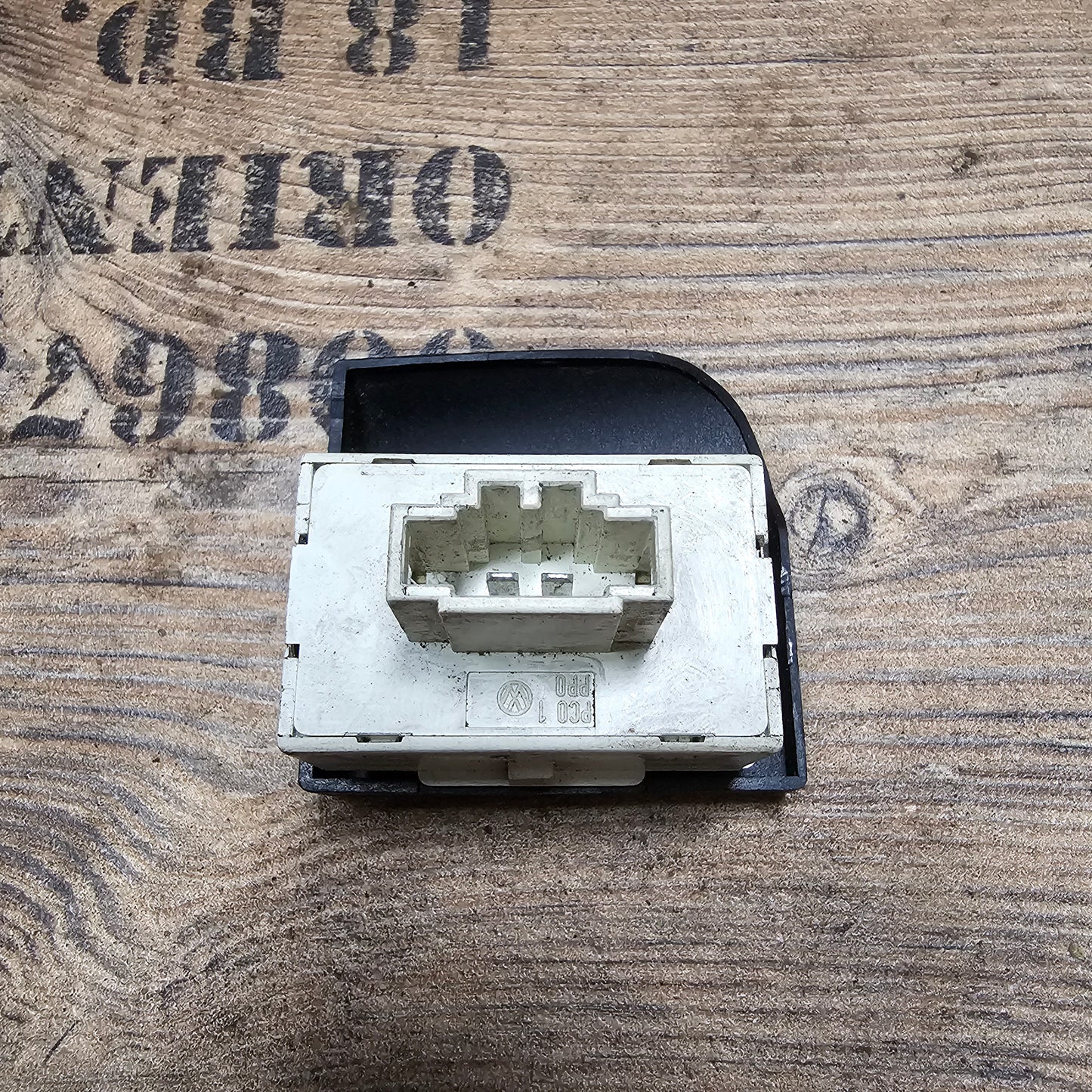 Kontrollleuchte Anhängerbetrieb – 1H1919235 – VW Golf 3 / Vento – gebraucht