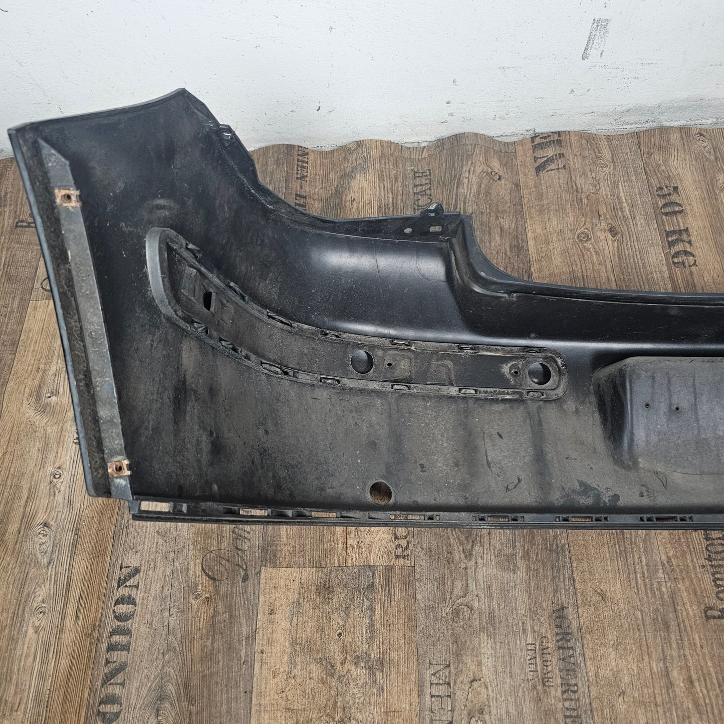 VW Golf 4 IV originale Heckstoßstange Stoßfänger hinten Heckschürze 1J6 807 417 gebraucht / L041 Schwarz